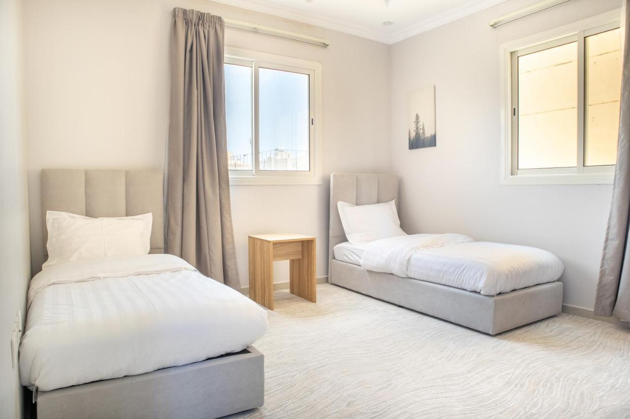 Luxurious Family Apartments 15Mins Drive To Al-Masjid Nabawi - Nozol Noor 4 Medína Exteriér fotografie